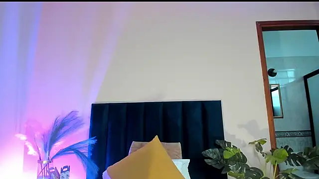 NoraDasilva online show from 24, 2, 2026