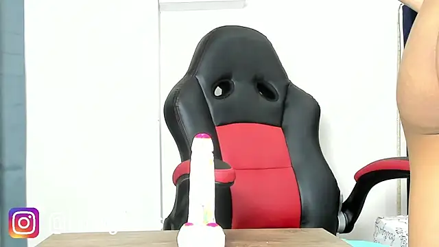 Kloe-squirts online show from 27, 9, 2025