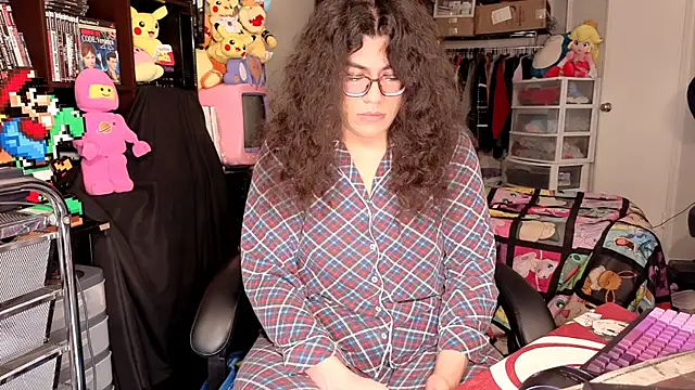 Snapshot of ShinyCherub chatting on 10, 6, 2026 ShinyCherub online show from 10, 6, 2026
