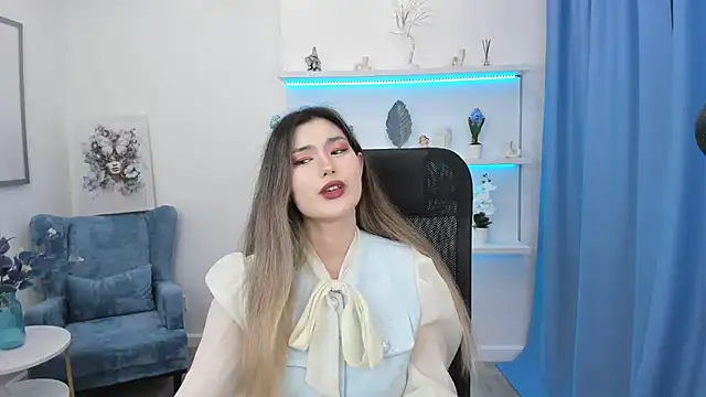 AnneTLi online show from 23, 9, 2025