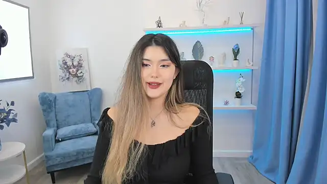 AnneTLi online show from 5, 10, 2025