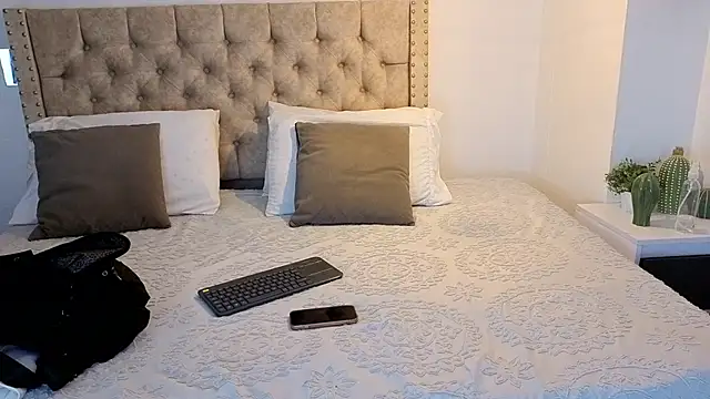 KeryHillson online show from 17, 1, 2026