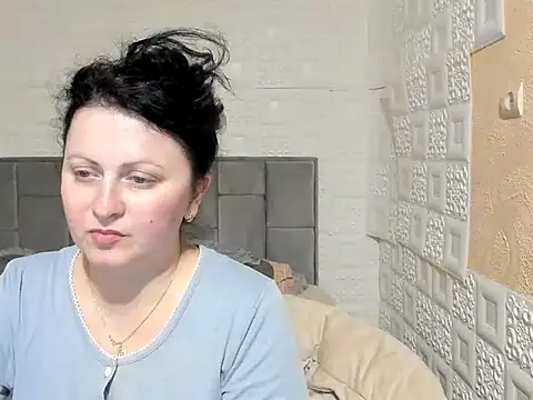 Lillian2 online show from 14, 3, 2025