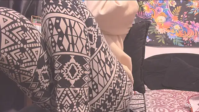 MYFAVOURITESTRAGER online show from 18, 10, 2025