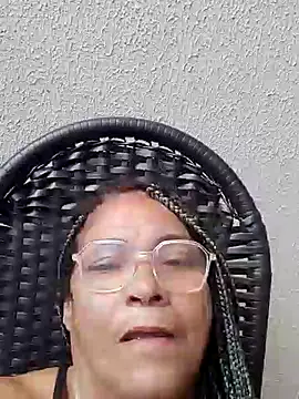 Delicy1 online show from 8, 3, 2025
