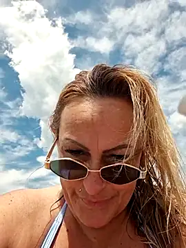 Isabellaa04 online show from 31, 5, 2026