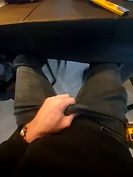 jk1981jk online show from 4, 2, 2025