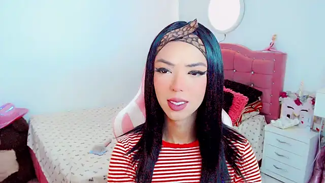 Snapshot of Tanedra_collings chatting on 9, 10, 2025 Tanedra collings online show from 9, 10, 2025