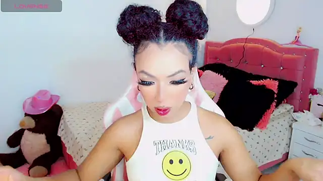 Snapshot of Tanedra_collings chatting on 19, 10, 2025 Tanedra collings online show from 19, 10, 2025