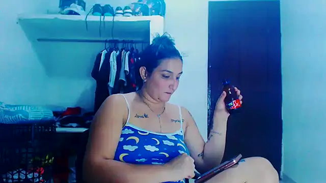 Snapshot of liz_dirty chatting on 21, 3, 2025 liz dirty online show from 21, 3, 2025