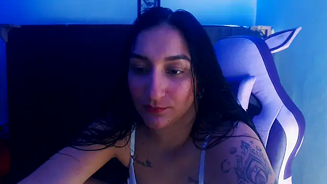 Snapshot of liz_dirty chatting on 7, 11, 2025 liz dirty online show from 7, 11, 2025