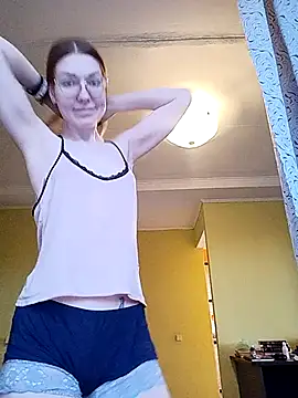  Sweet Love  online show from 20, 3, 2025