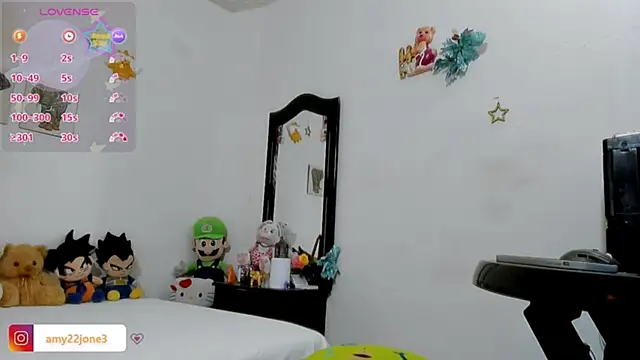 Snapshot of Amy_jones77 chatting on 10, 7, 2026 Amy jones77 online show from 10, 7, 2026