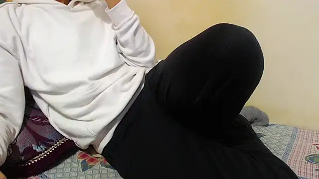 Alexdelarge323 online show from 25, 1, 2025