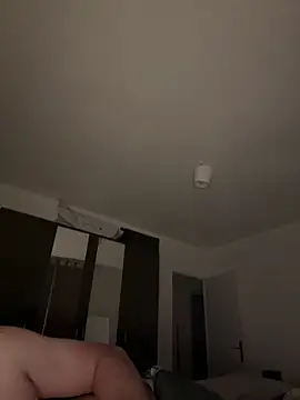 Tomhot3869 online show from 20, 4, 2026