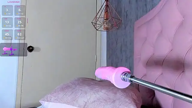 naomidibello online show from 1, 3, 2025