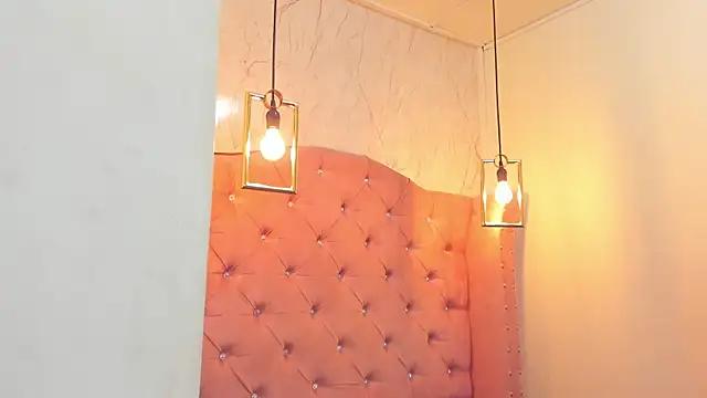 nalalye cruzz  online show from 22, 2, 2025