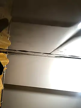 nalalye cruzz  online show from 14, 9, 2025