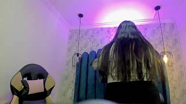 Snapshot of nalalye_cruzz_ chatting on 14, 12, 2025 nalalye cruzz online show from 14, 12, 2025