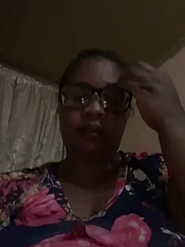 Snapshot of ZOQULUx chatting on 20, 12, 2024 ZOQULUx online show from 20, 12, 2024