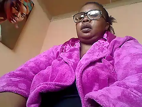 Snapshot of ZOQULUx chatting on 23, 12, 2024 ZOQULUx online show from 23, 12, 2024