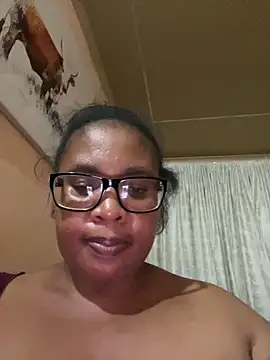 Snapshot of ZOQULUx chatting on 30, 12, 2024 ZOQULUx online show from 30, 12, 2024