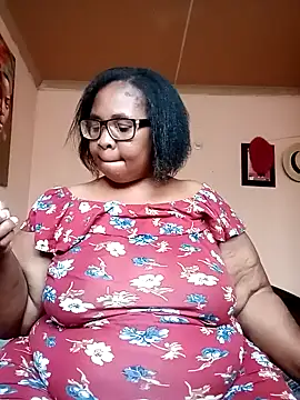 Snapshot of ZOQULUx chatting on 27, 11, 2025 ZOQULUx online show from 27, 11, 2025