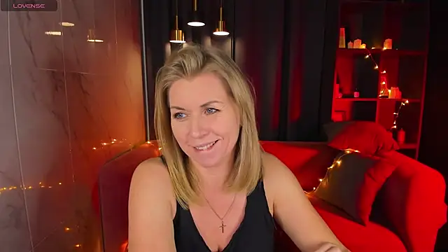 Snapshot of Annie_Light chatting on 14, 1, 2025 Annie Light online show from 14, 1, 2025