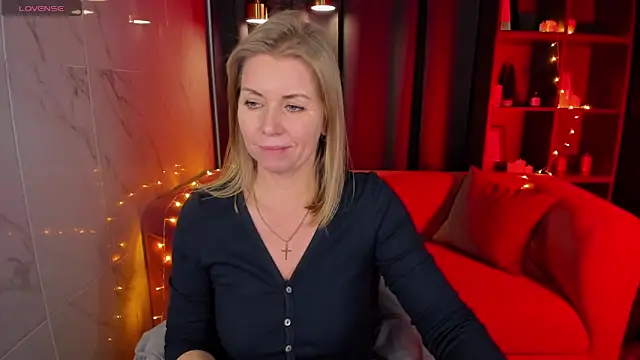 Snapshot of Annie_Light chatting on 17, 1, 2025 Annie Light online show from 17, 1, 2025