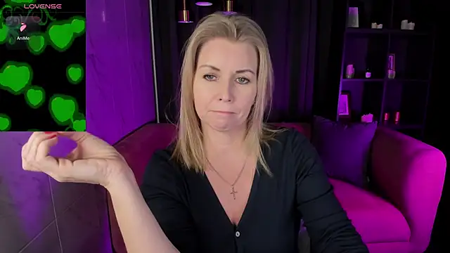 Snapshot of Annie_Light chatting on 30, 1, 2025 Annie Light online show from 30, 1, 2025