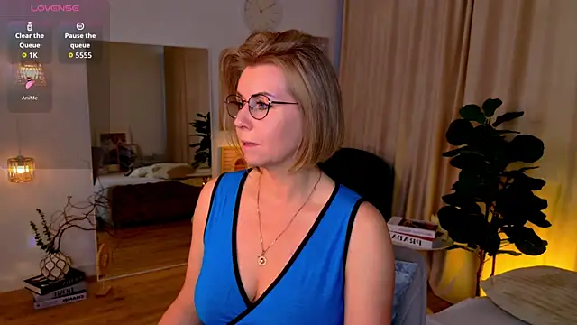Annie Light online show from 4, 6, 2026