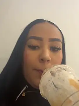 Luisa Fernandaa online show from 22, 10, 2025