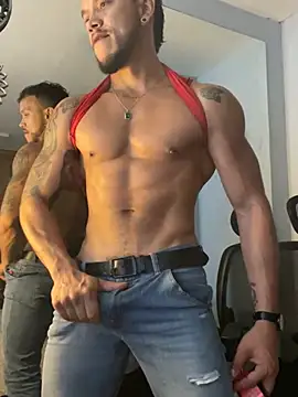 ARON TAYLER01 online show from 24, 1, 2025