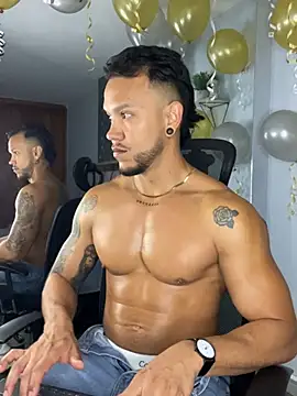 ARON TAYLER01 online show from 2, 3, 2025