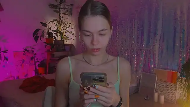 Snapshot of poli__ chatting on 4, 12, 2024 poli   online show from 4, 12, 2024
