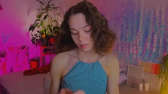 Snapshot of poli__ chatting on 3, 1, 2025 poli   online show from 3, 1, 2025