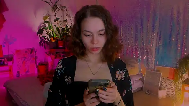 Snapshot of poli__ chatting on 17, 1, 2025 poli   online show from 17, 1, 2025