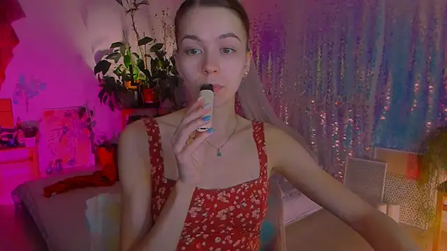 Snapshot of poli__ chatting on 6, 2, 2025 poli   online show from 6, 2, 2025
