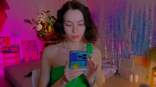 Snapshot of poli__ chatting on 16, 2, 2025 poli   online show from 16, 2, 2025