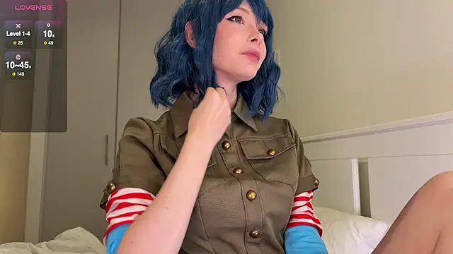 neon demon online show from 25, 3, 2026