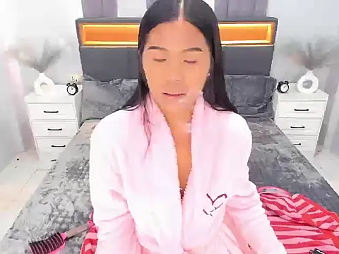 EllaCalifa online show from 18, 4, 2026