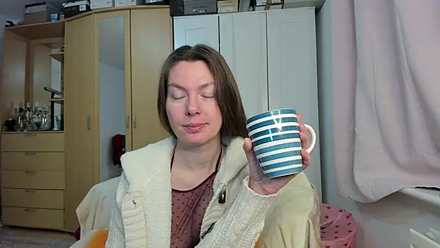 Rolla Coaster online show from 3, 2, 2025