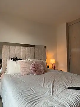 Im Valentina online show from 4, 4, 2026