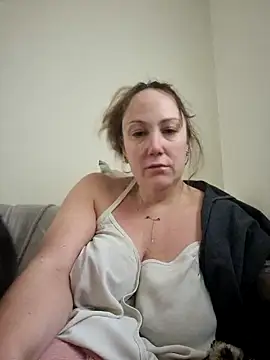 Wisie Cutie online show from 4, 1, 2025