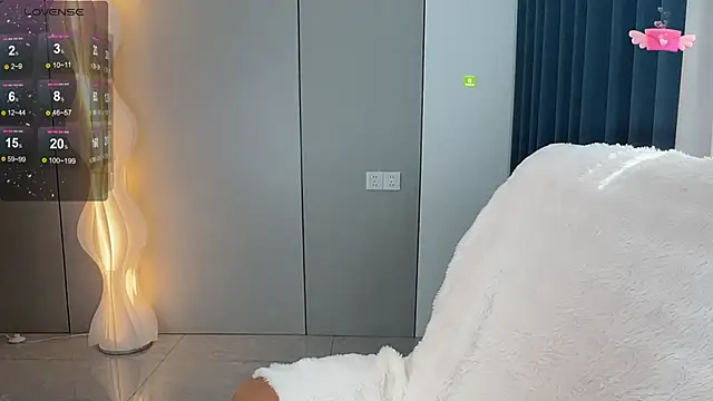 Mandy-- online show from 24, 10, 2025