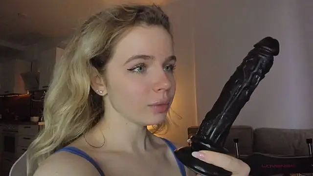 lit asella online show from 16, 1, 2025