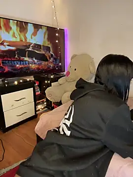 salome polaniiee online show from 28, 2, 2025