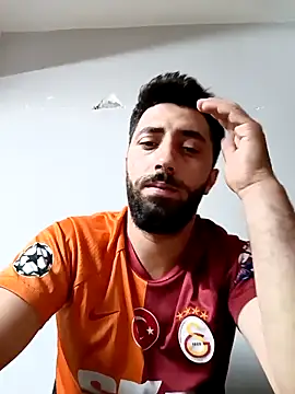 Snapshot of Rakiyy34 chatting on 15, 10, 2025 Rakiyy34 online show from 15, 10, 2025