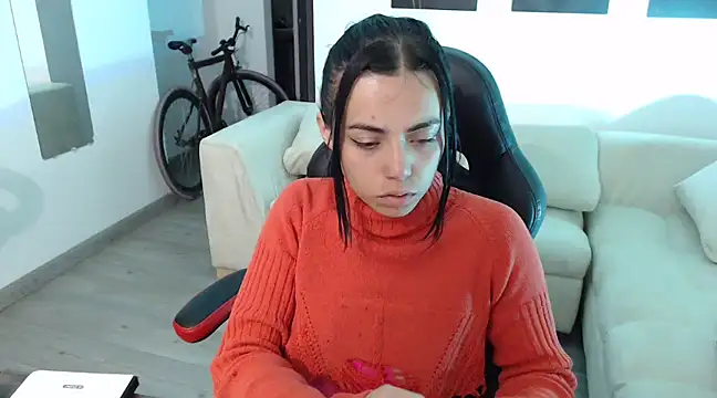 Snapshot of i_am_nina_ chatting on 27, 12, 2024 i am nina online show from 27, 12, 2024