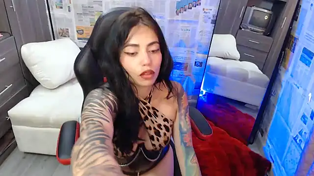 Snapshot of i_am_nina_ chatting on 17, 2, 2025 i am nina online show from 17, 2, 2025